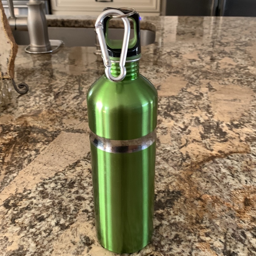 Water bottle 2/10 - Picture 4 of 4
